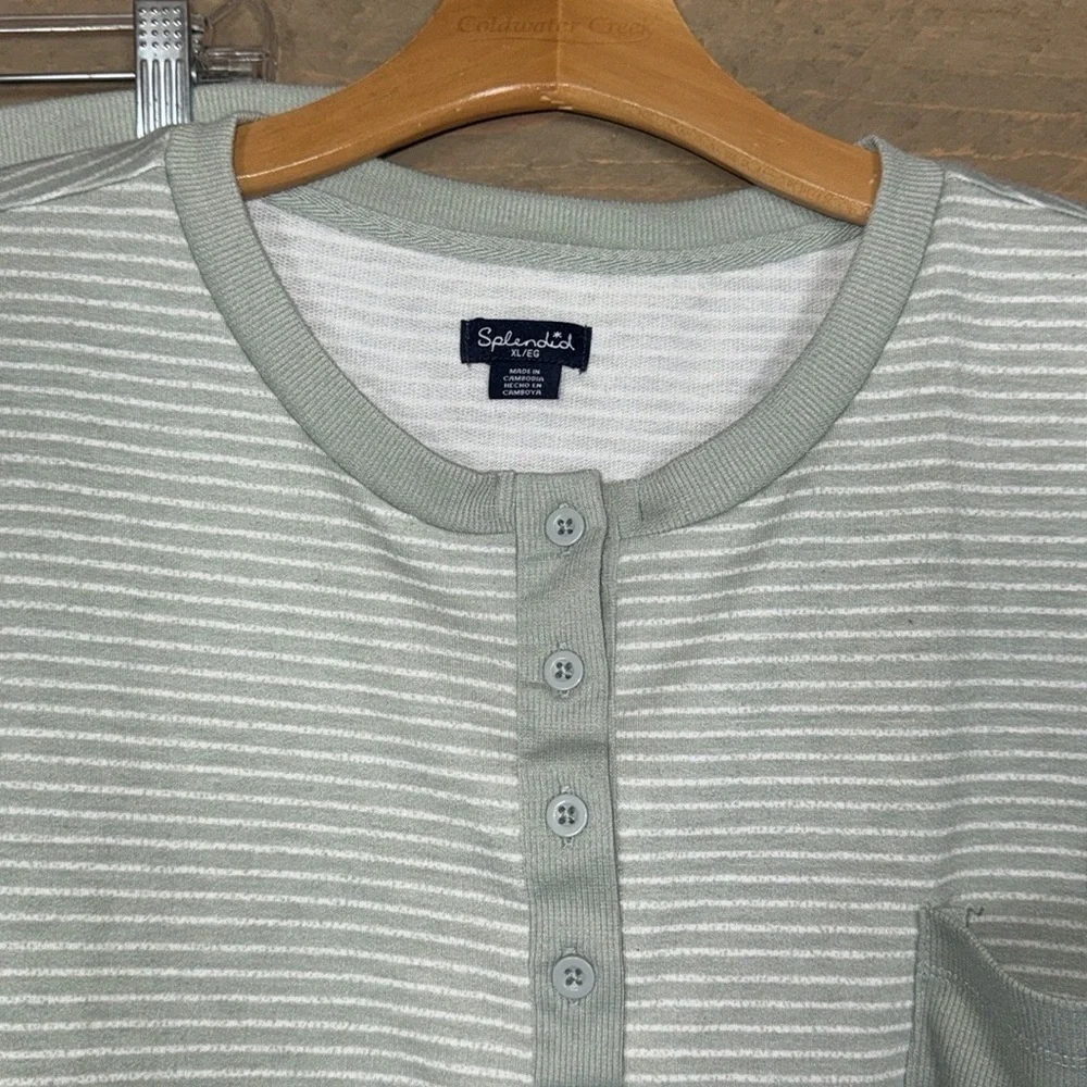 Splendid sage green and white stripe 2 piece loungewear set Size XL